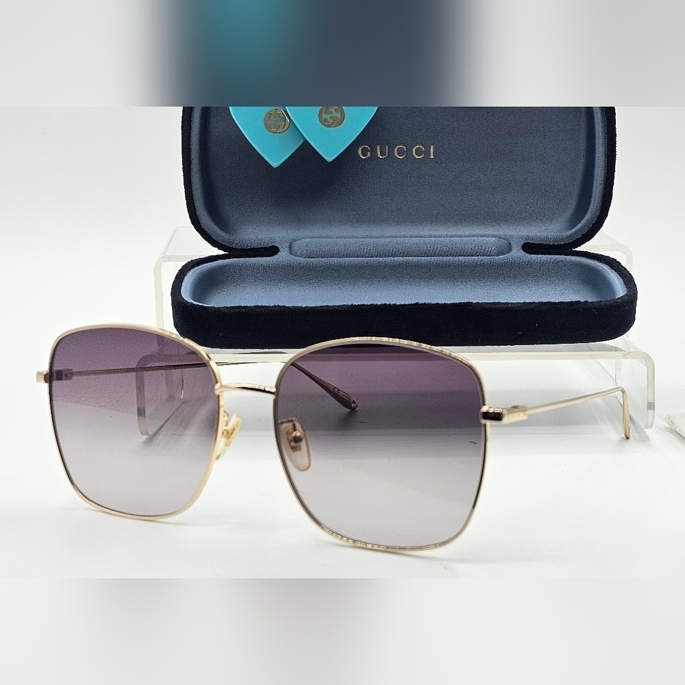 Gucci GG1030SK-003-60 Gold Sunglasses With earring accessories - Picture 2 of 16